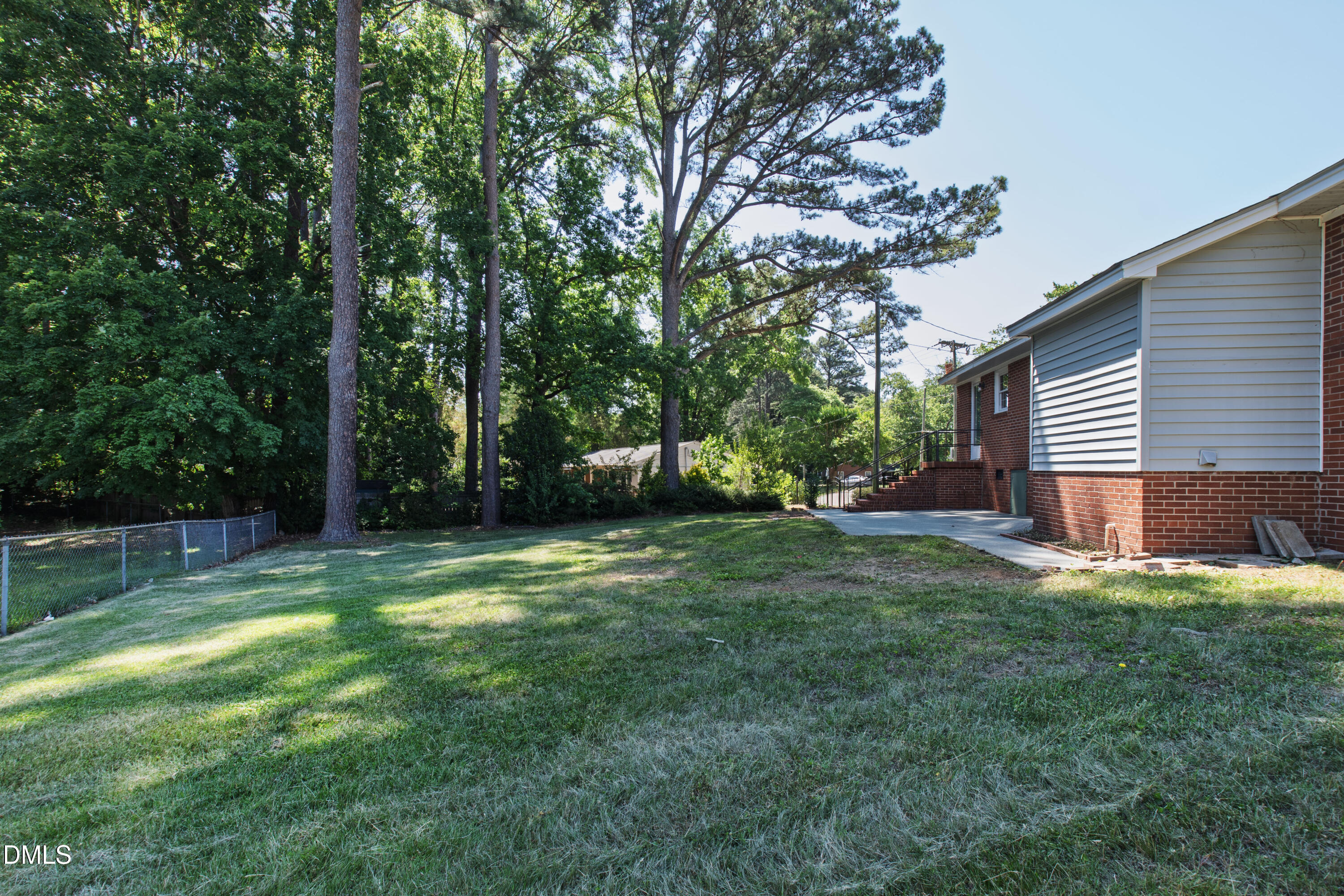 2467 Milburnie Road Raleigh, NC 27610 - Photo 14 of 34 Milburnie (8)