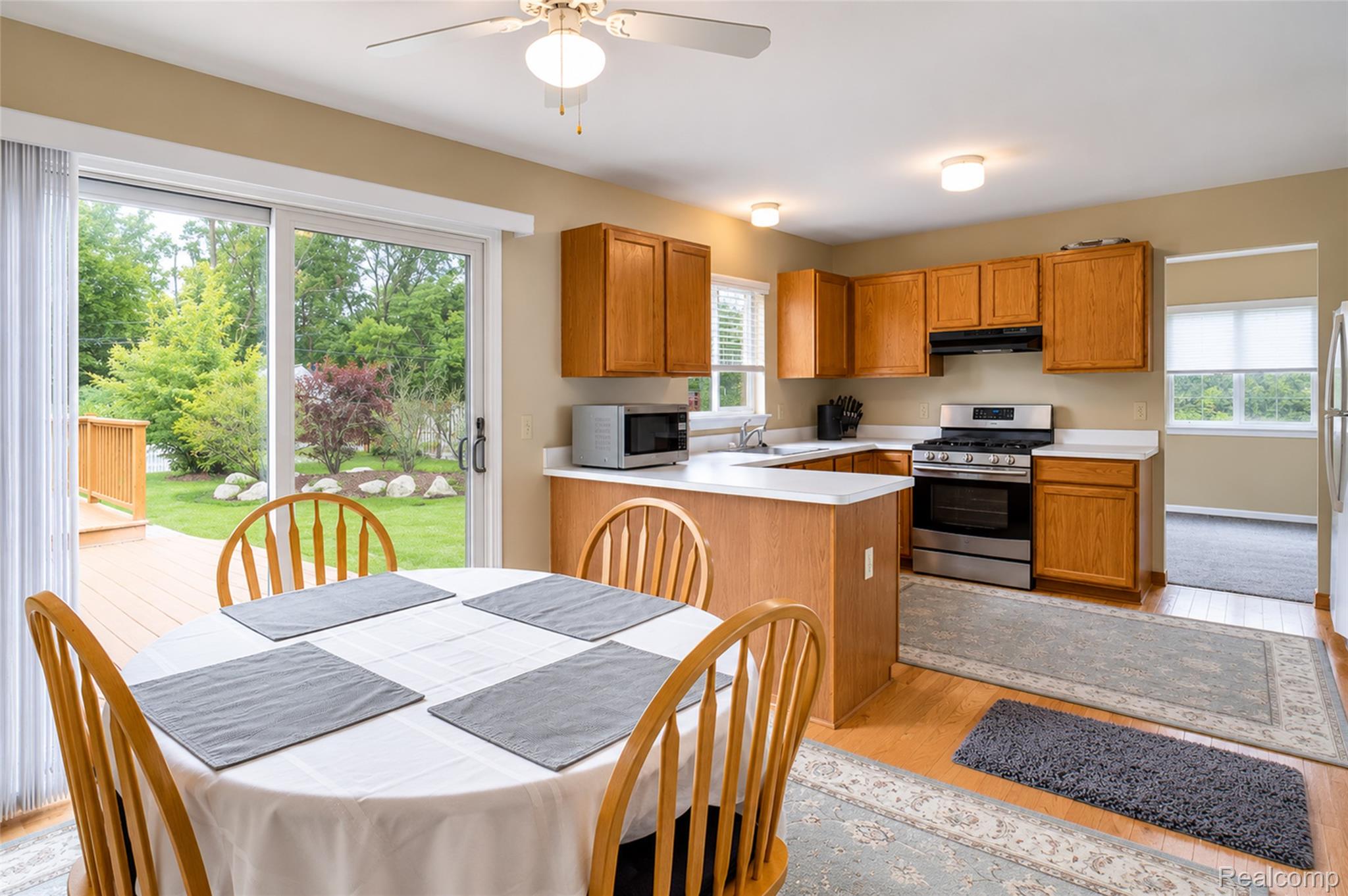 41585 Cherry Hill Road Canton, MI 48188 - Photo 17 of 43 B-41585 Cherry Hill Rd , canton-12.jpg