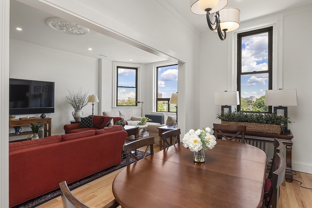 31 Bay State Road, Unit 4 Boston, MA 02215 - Photo 7 of 42