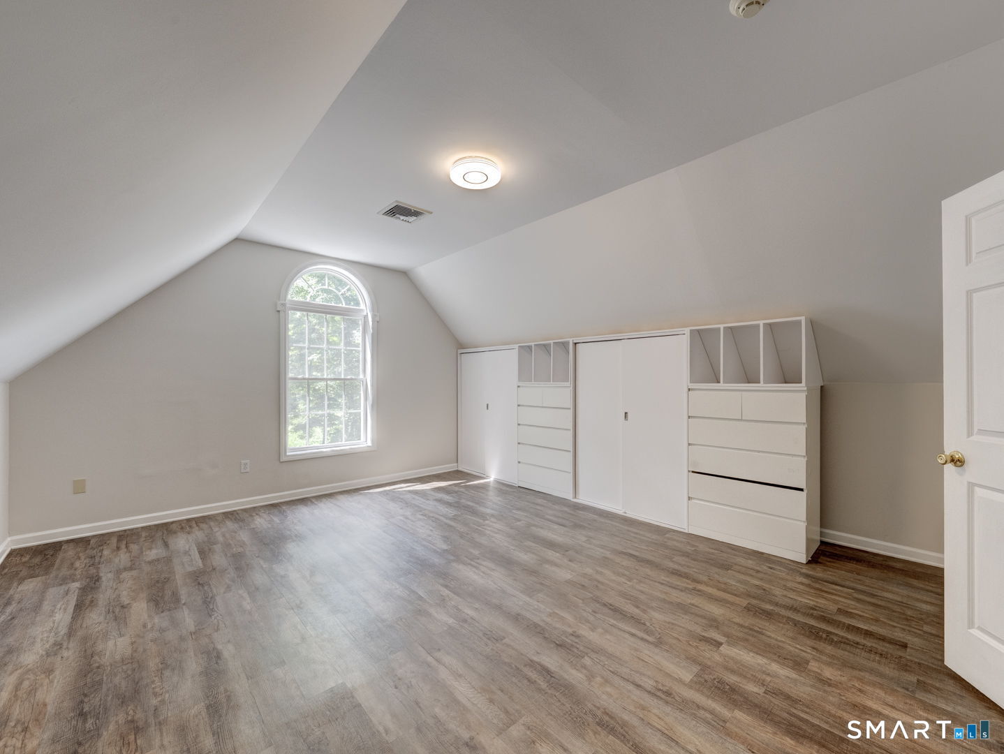 1556 Storrs Road Mansfield, CT 06268 - Photo 26 of 39