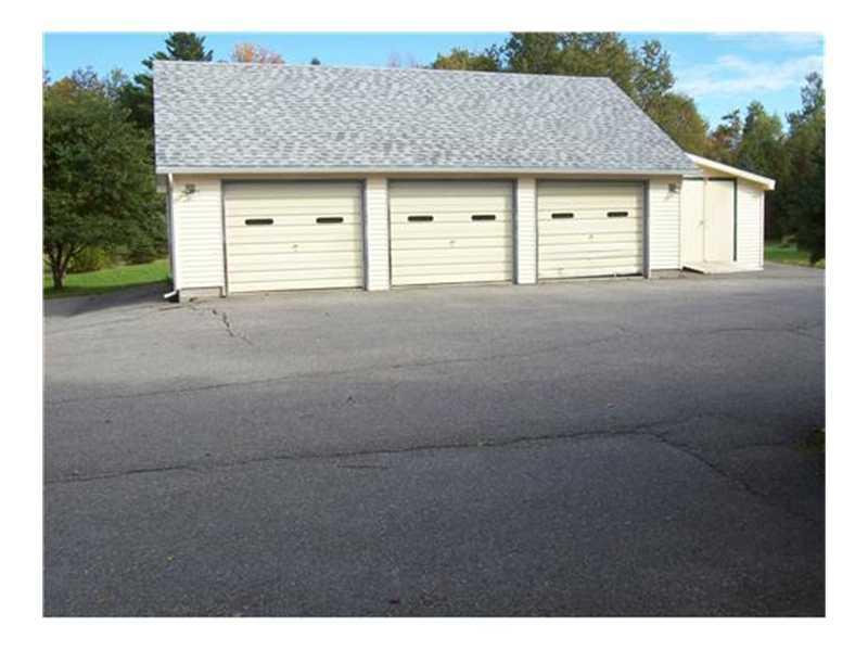 252 East Pond Road Jefferson, ME 04348 - Photo 14 of 14 Parking Lot/Garage.