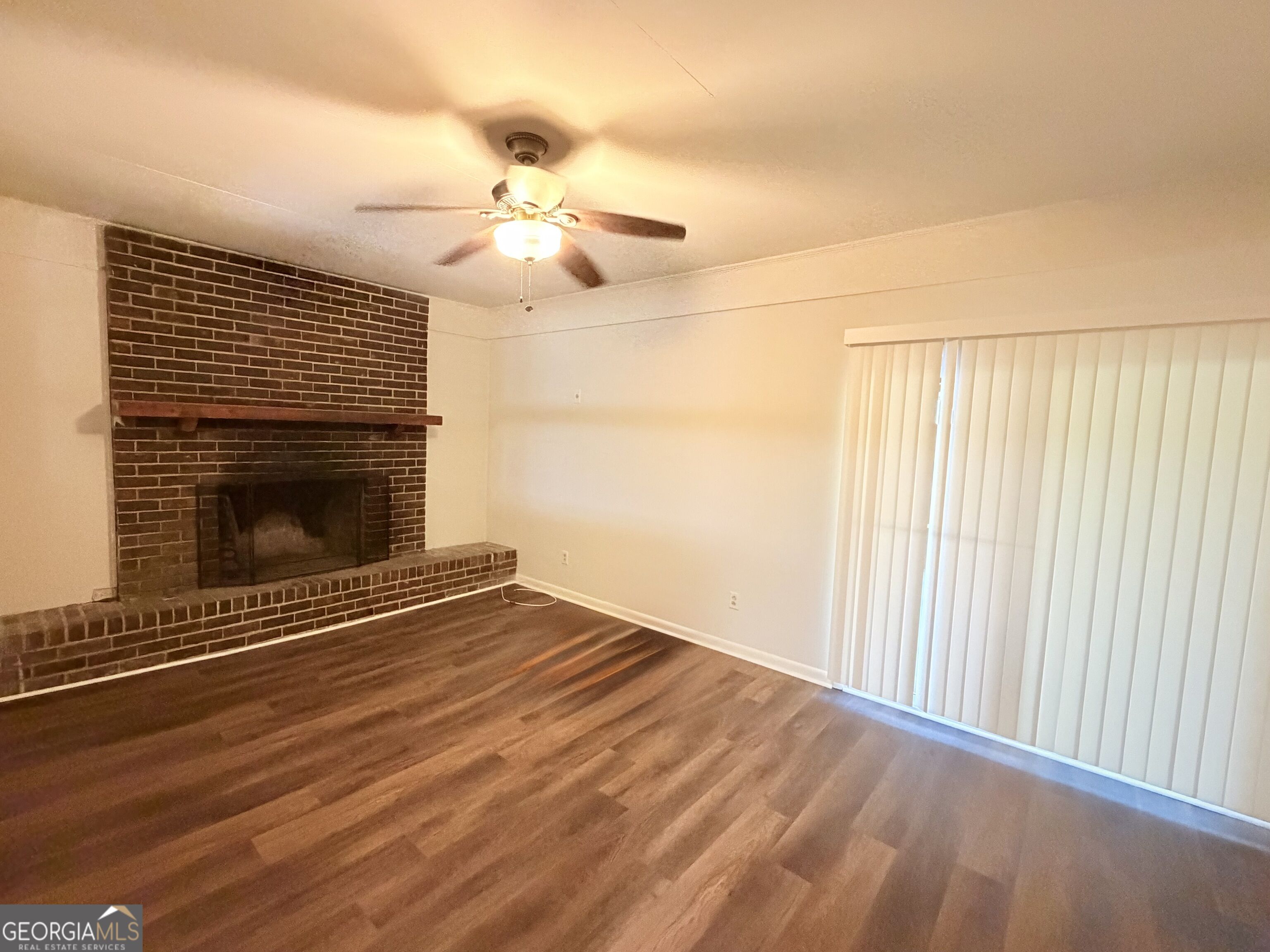 197 Cooper Lake Road Southeast Mableton, GA 30126 - Photo 7 of 24 Gallery Image 7