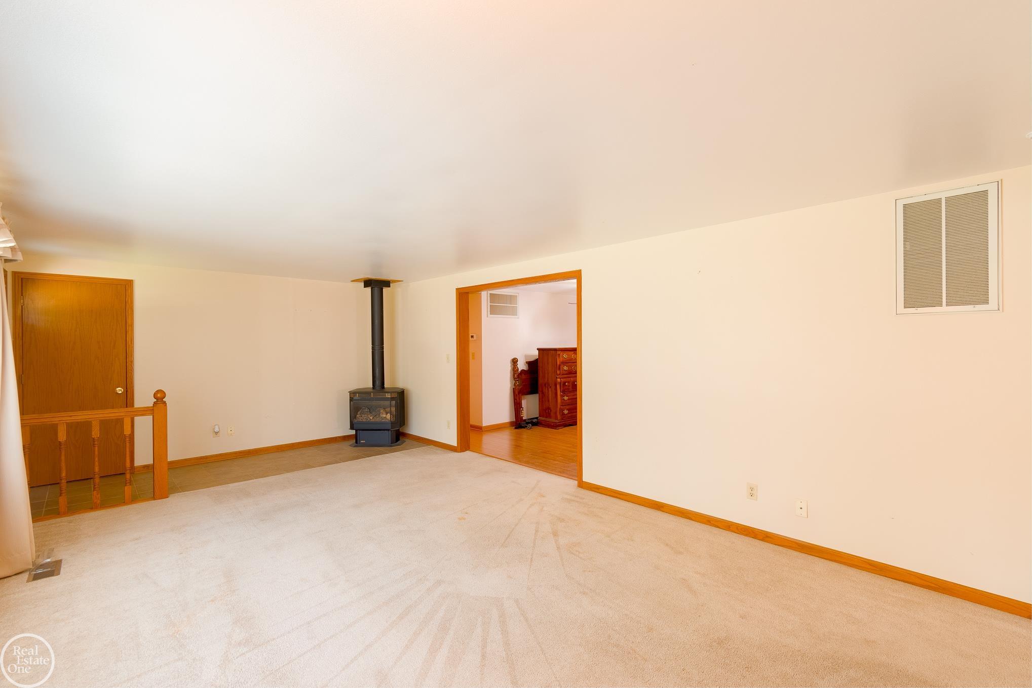 240 Michelson Road Rochester Hills, MI 48307 - Photo 5 of 23