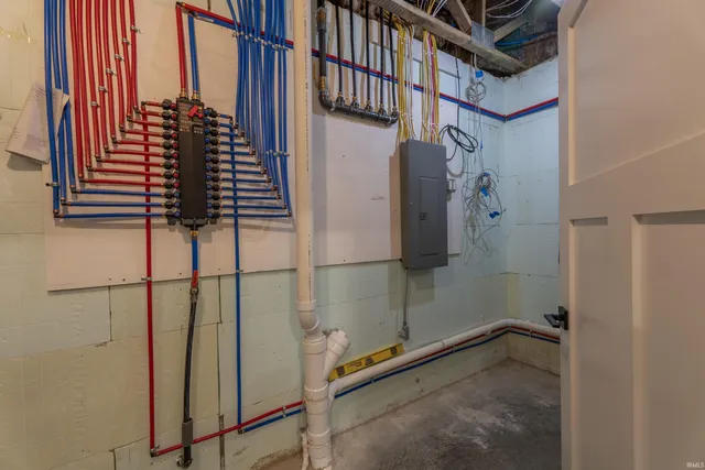 $349,900 | 449 West Washington Street, Winamac, IN 46996