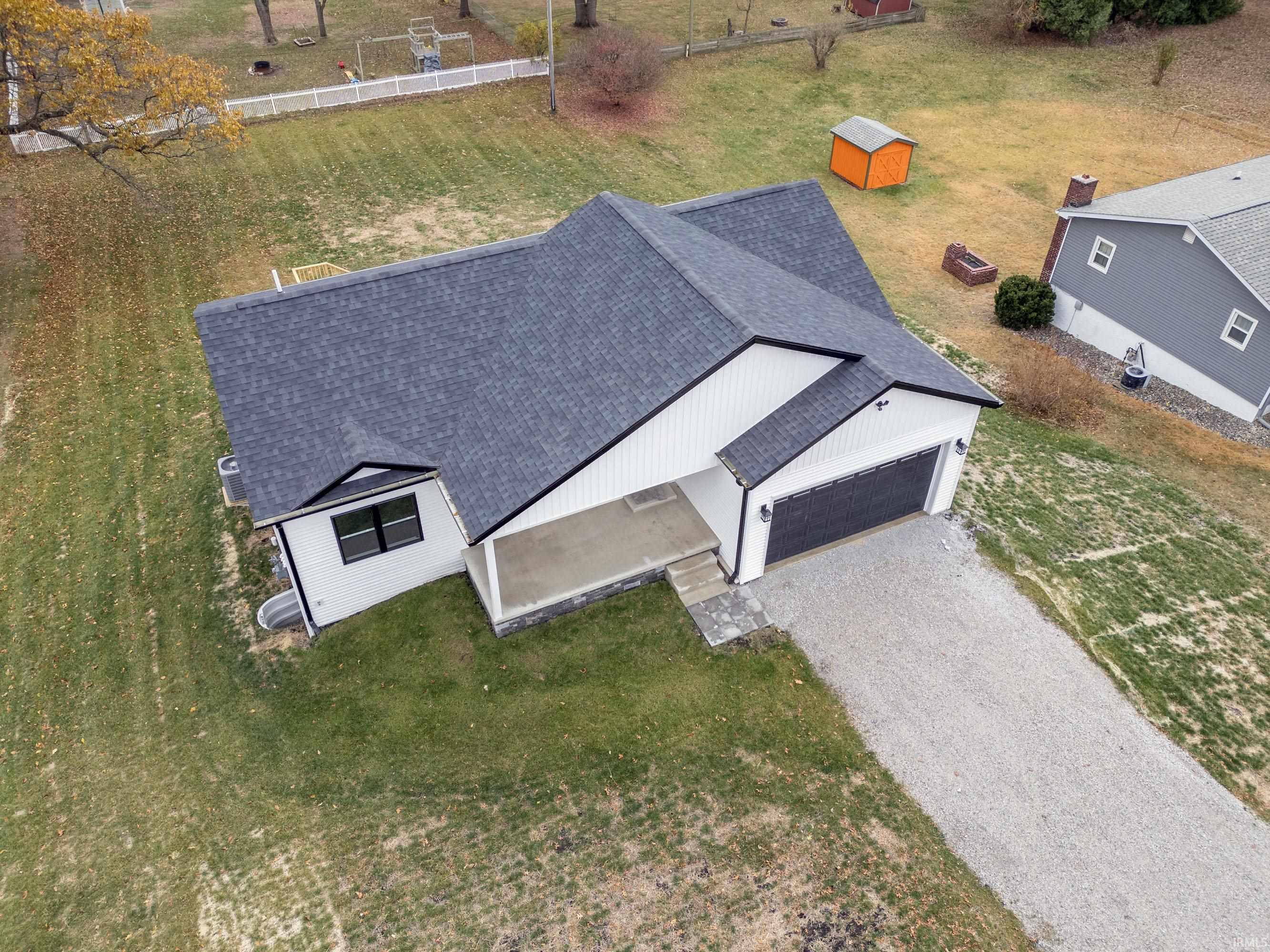 449 West Washington Street Winamac, IN 46996 - Photo 5 of 36