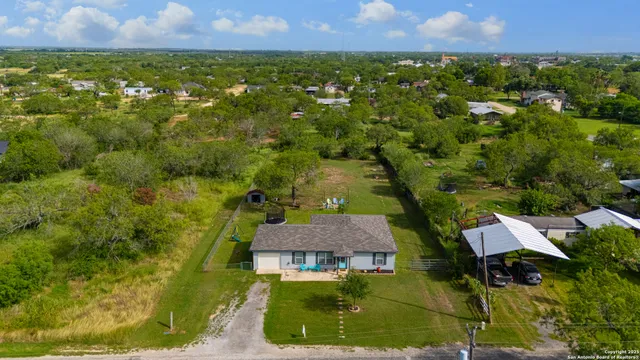 $300,000 | 505 Olive Street, Jourdanton, TX 78026