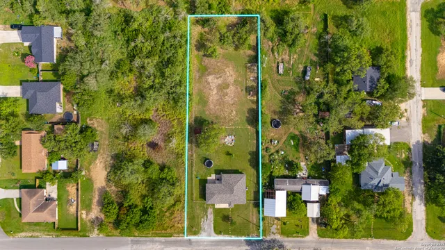 $300,000 | 505 Olive Street, Jourdanton, TX 78026