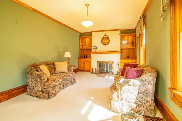 $348,500 | 610 Clyman Street, Watertown, WI 53094