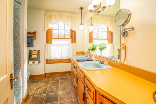 $348,500 | 610 Clyman Street, Watertown, WI 53094