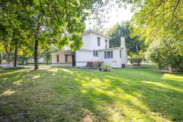 $348,500 | 610 Clyman Street, Watertown, WI 53094