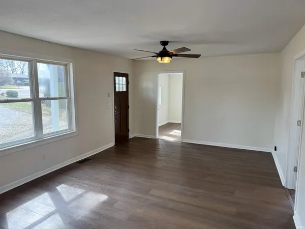 $159,900 | 1420 Kimmel Road, Vincennes, IN 47591