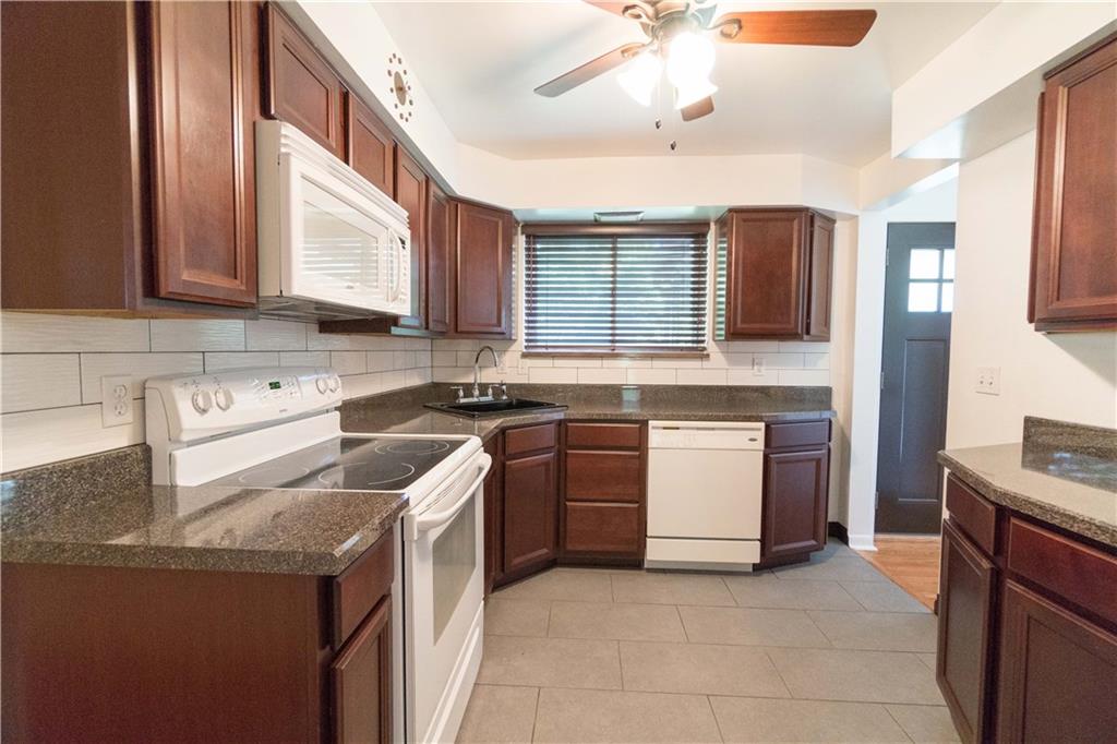 809 Indiana Road Verona, PA 15147 - Photo 2 of 20 Gallery Image 2