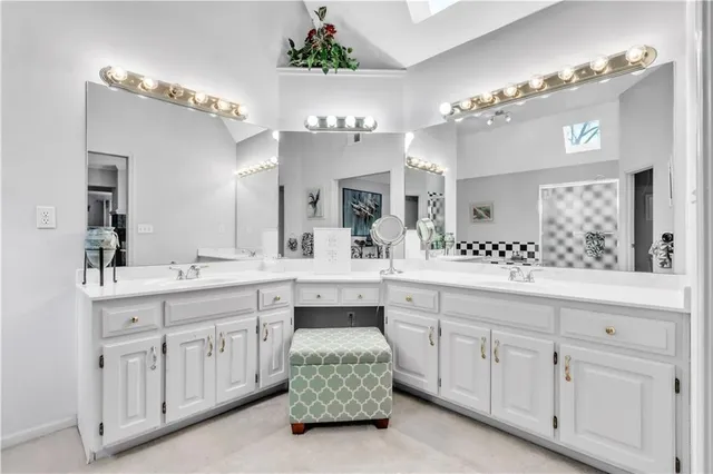 $630,000 | 8007 West 131st Terrace, Overland Park, KS 66213