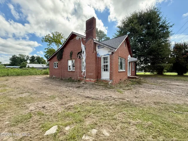 $59,000 | 23825 Highway 125, Williamston, NC 27892