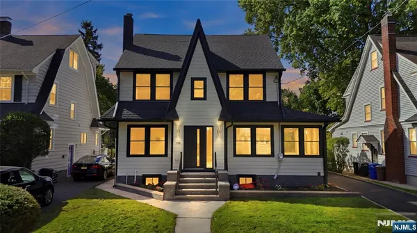 $1,499,000 | 176 Garfield Place, Maplewood, NJ 07040