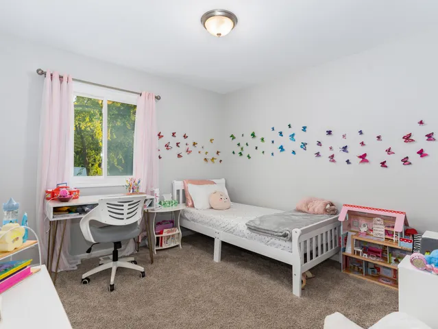 $392,500 | 1591 Hillcrest Avenue, Hanover Park, IL 60133