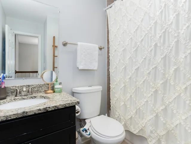 $392,500 | 1591 Hillcrest Avenue, Hanover Park, IL 60133