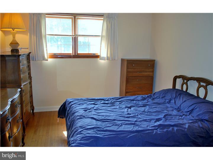 260 Poplar Road Warminster, PA 18974 - Photo 12 of 16 Bedroom 2