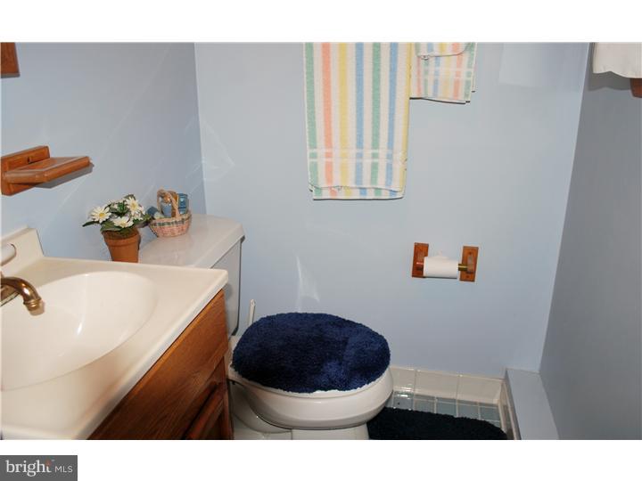 260 Poplar Road Warminster, PA 18974 - Photo 13 of 16 Half Bath