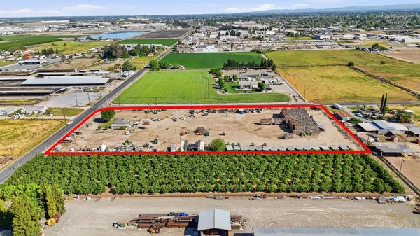 $1,350,000 | 2406 South Walnut Road, Turlock, CA 95380