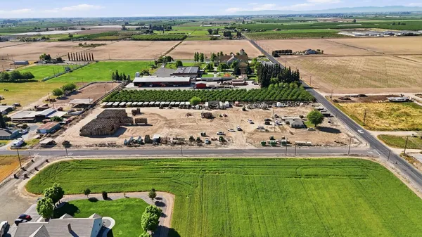 $1,350,000 | 2406 South Walnut Road, Turlock, CA 95380