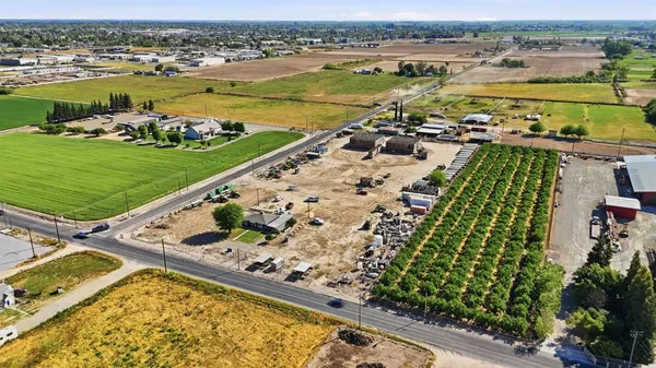 $1,350,000 | 2406 South Walnut Road, Turlock, CA 95380