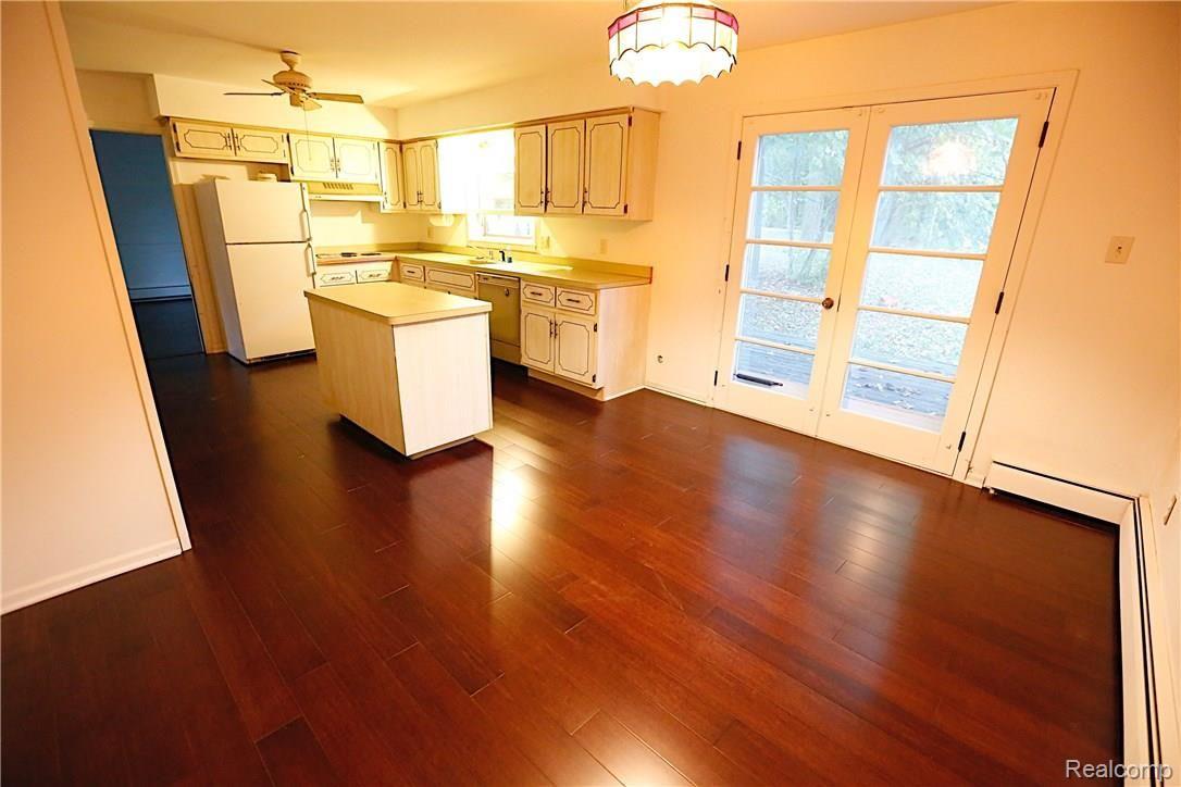 23001 Currie Road South Lyon, MI 48178 - Photo 16 of 63 _I0A1987 (1).jpg