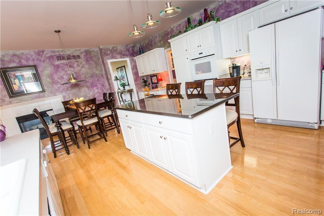 6981 Poppleton Road Canton, MI 48187 - Photo 17 of 34 _RR_4907.jpg