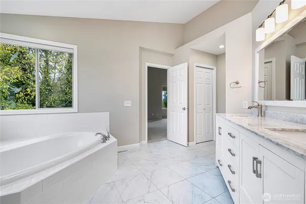 $1,420,000 | 2531 57th Street Southwest, Everett, WA 98203