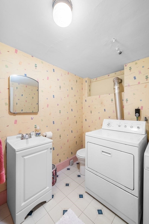21 Phillips Avenue Swampscott, MA 01907 - Photo 33 of 38
