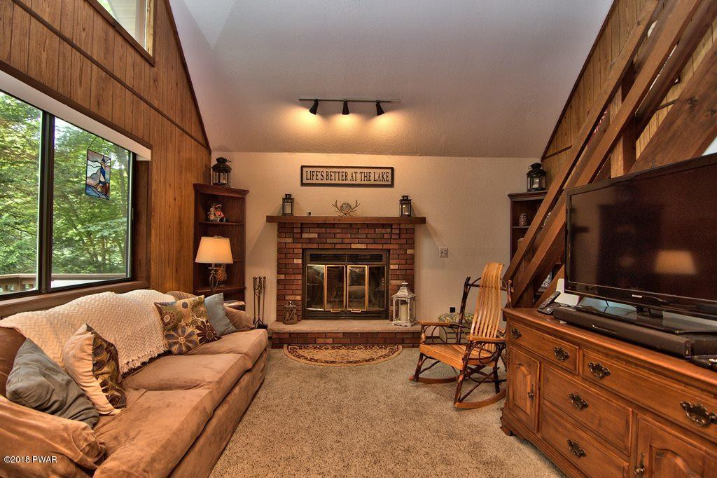 3130 Northgate Road Lake Ariel, PA 18436 - Photo 4 of 87 Living Room View 3