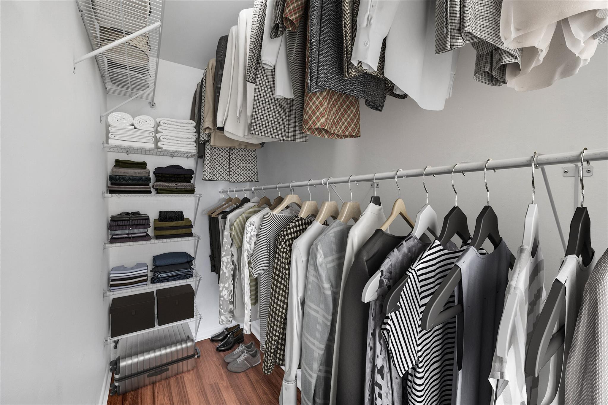 486 Fanshaw L, Unit 486 Boca Raton, FL 33434 - Photo 9 of 44 Walk in Closet Virtual Staging