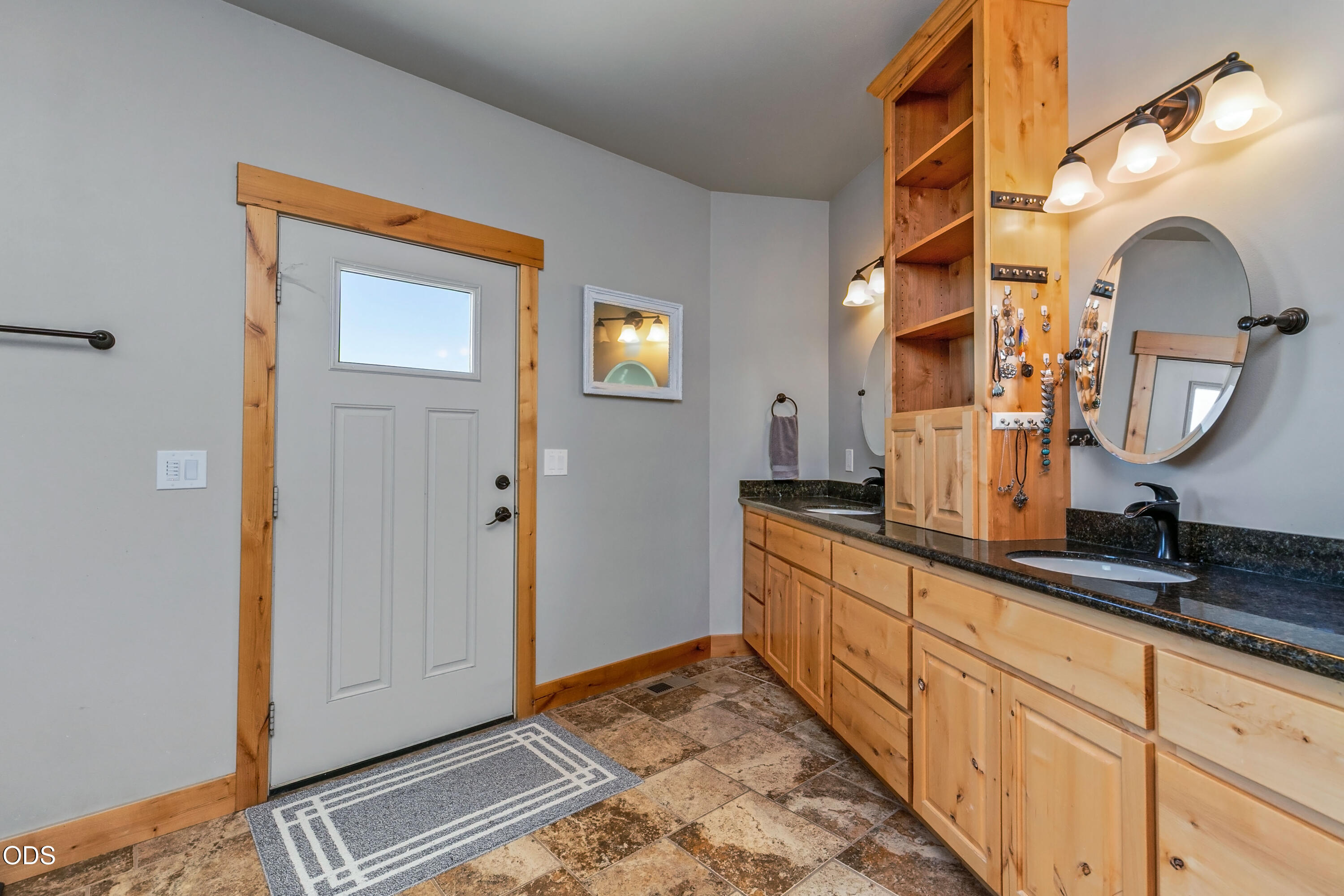 20900 Northwest Butler Road Terrebonne, OR 97760 - Photo 19 of 43