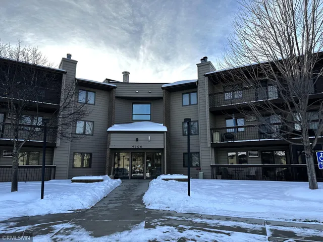 $149,900 | 4300 Trenton Lane North, Unit 104, Plymouth, MN 55442
