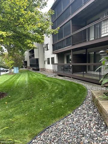 $149,900 | 4300 Trenton Lane North, Unit 104, Plymouth, MN 55442