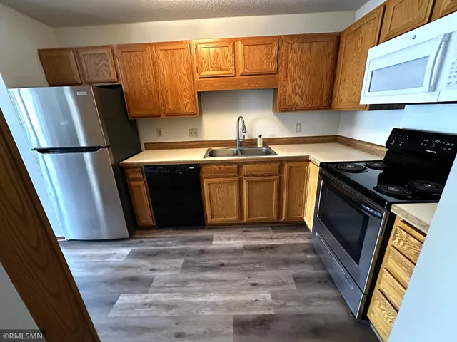 $144,900 | 4300 Trenton Lane North, Unit 104, Plymouth, MN 55442
