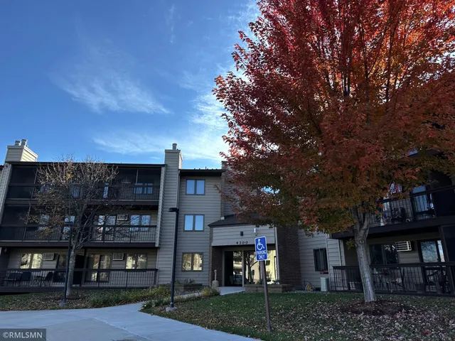 $149,900 | 4300 Trenton Lane North, Unit 104, Plymouth, MN 55442