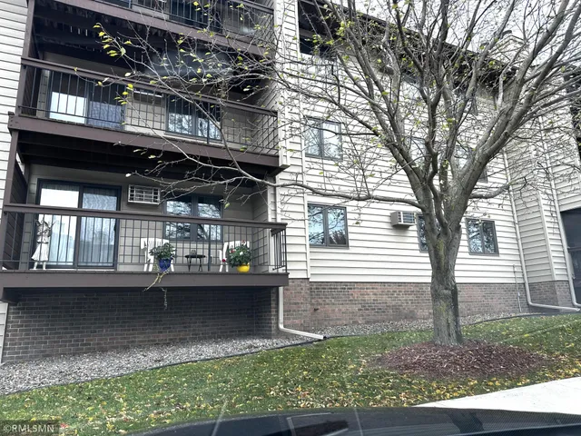 $149,900 | 4300 Trenton Lane North, Unit 104, Plymouth, MN 55442