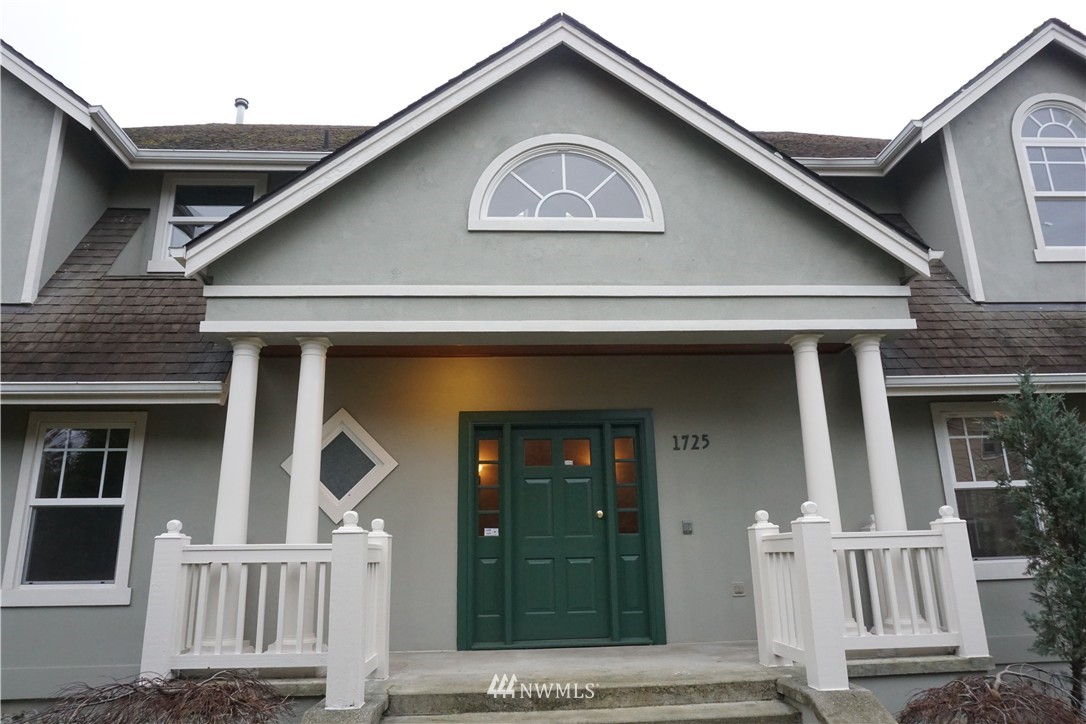 1725 Northeast 24th Street Renton, WA 98056 - Photo 2 of 25 Gallery Image 2