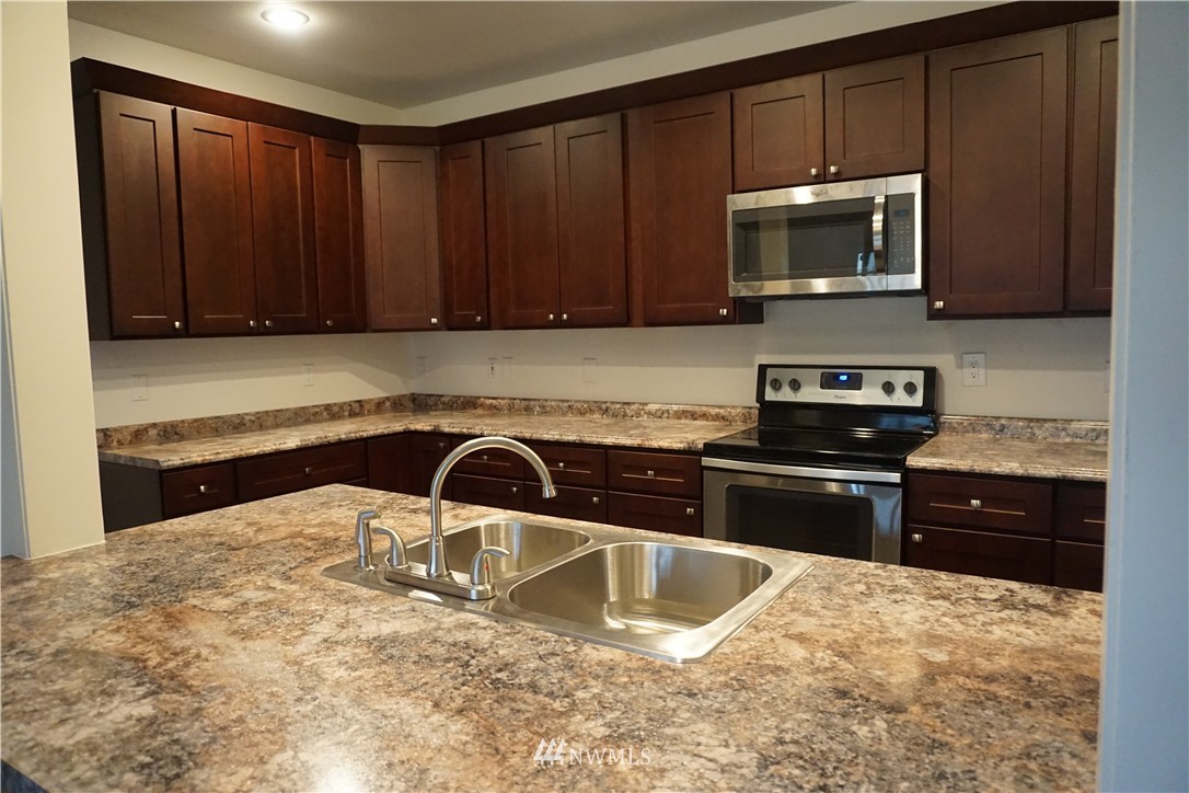 1725 Northeast 24th Street Renton, WA 98056 - Photo 13 of 25 Gallery Image 13