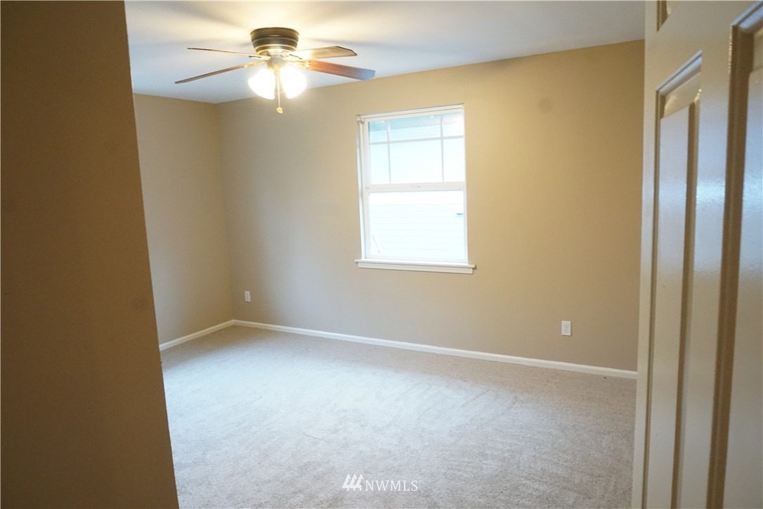 1725 Northeast 24th Street Renton, WA 98056 - Photo 21 of 25 Gallery Image 21