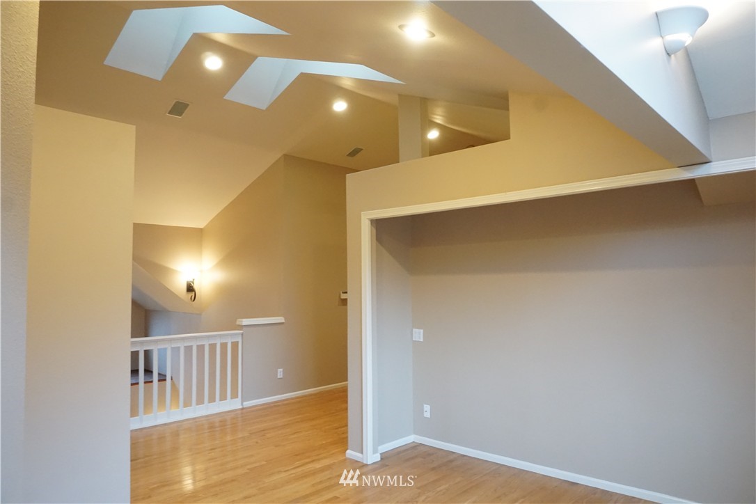 1725 Northeast 24th Street Renton, WA 98056 - Photo 23 of 25 Gallery Image 23