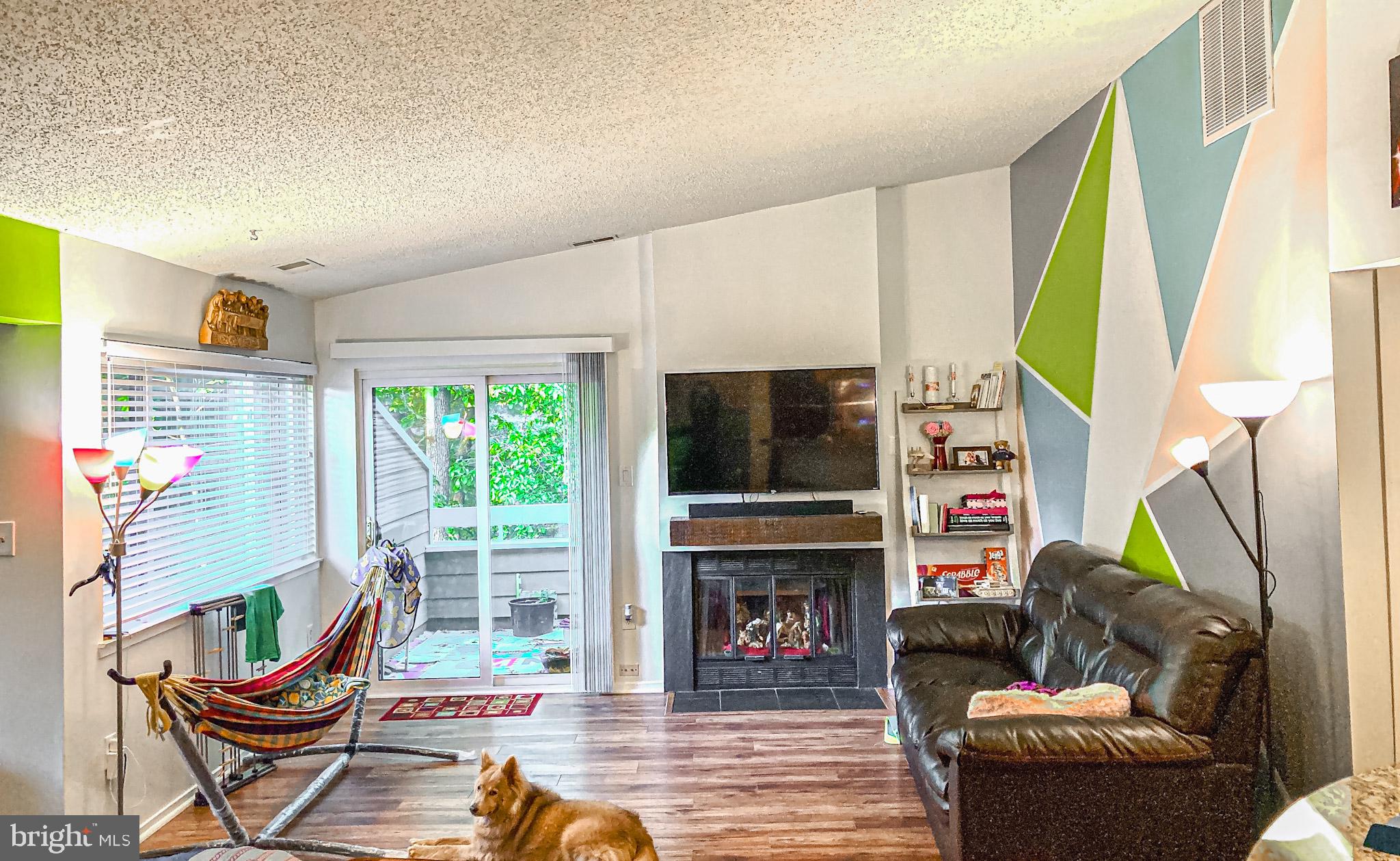 11013 B Villaridge Court, Unit 1013B Reston, VA 20191 - Photo 4 of 21