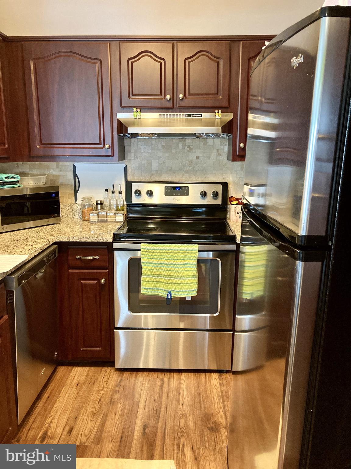 11013 B Villaridge Court, Unit 1013B Reston, VA 20191 - Photo 6 of 21