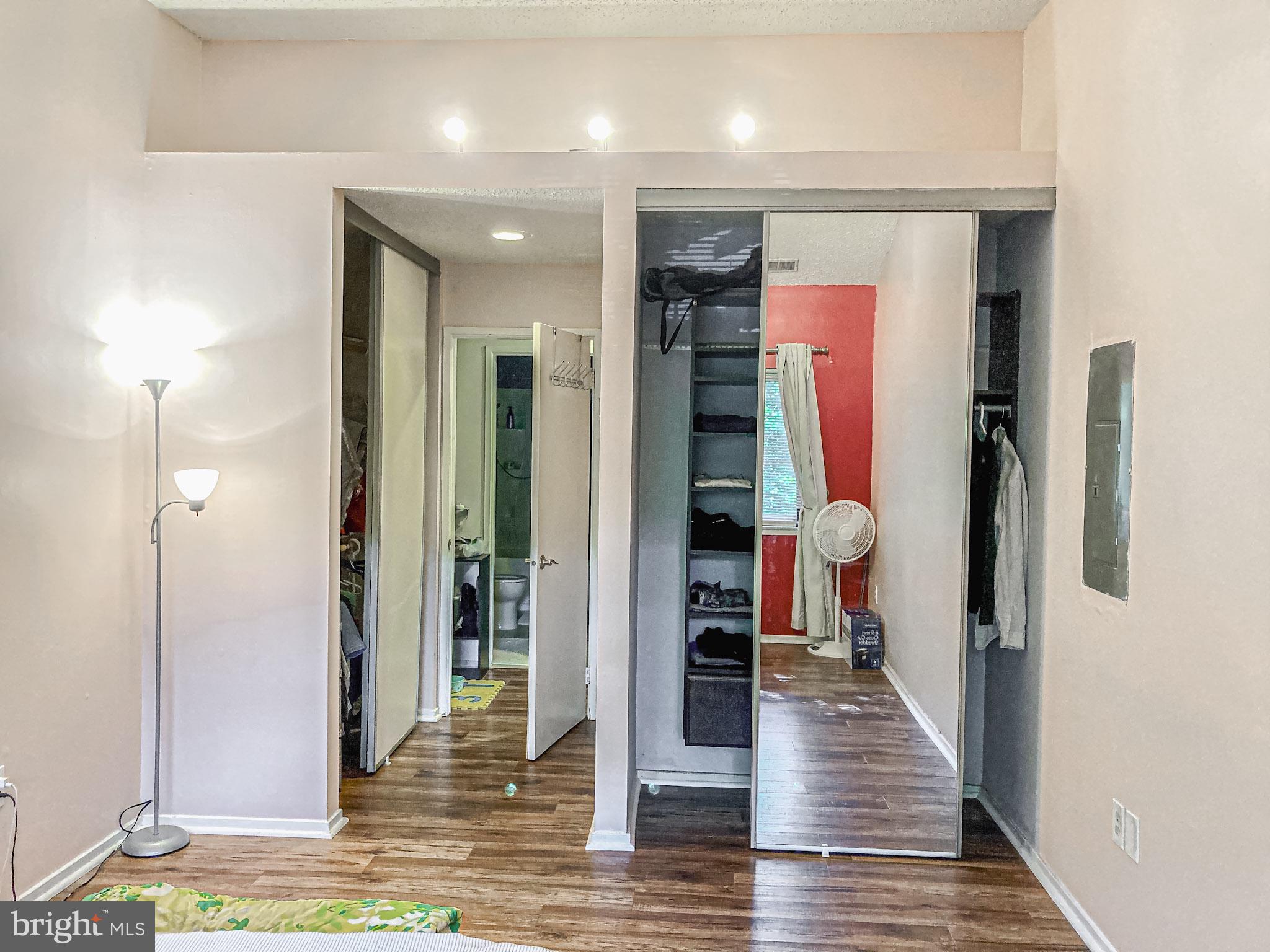 11013 B Villaridge Court, Unit 1013B Reston, VA 20191 - Photo 8 of 21