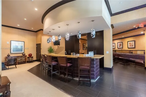 $325,000 | 510 Northwest 84th Avenue, Unit 511, Plantation, FL 33324