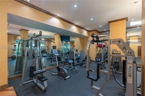 $325,000 | 510 Northwest 84th Avenue, Unit 511, Plantation, FL 33324