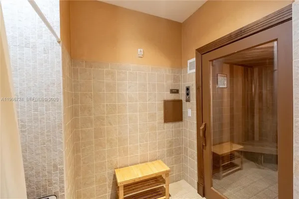 $325,000 | 510 Northwest 84th Avenue, Unit 511, Plantation, FL 33324