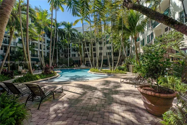 $325,000 | 510 Northwest 84th Avenue, Unit 511, Plantation, FL 33324