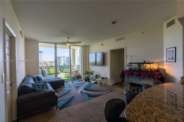 $325,000 | 510 Northwest 84th Avenue, Unit 511, Plantation, FL 33324